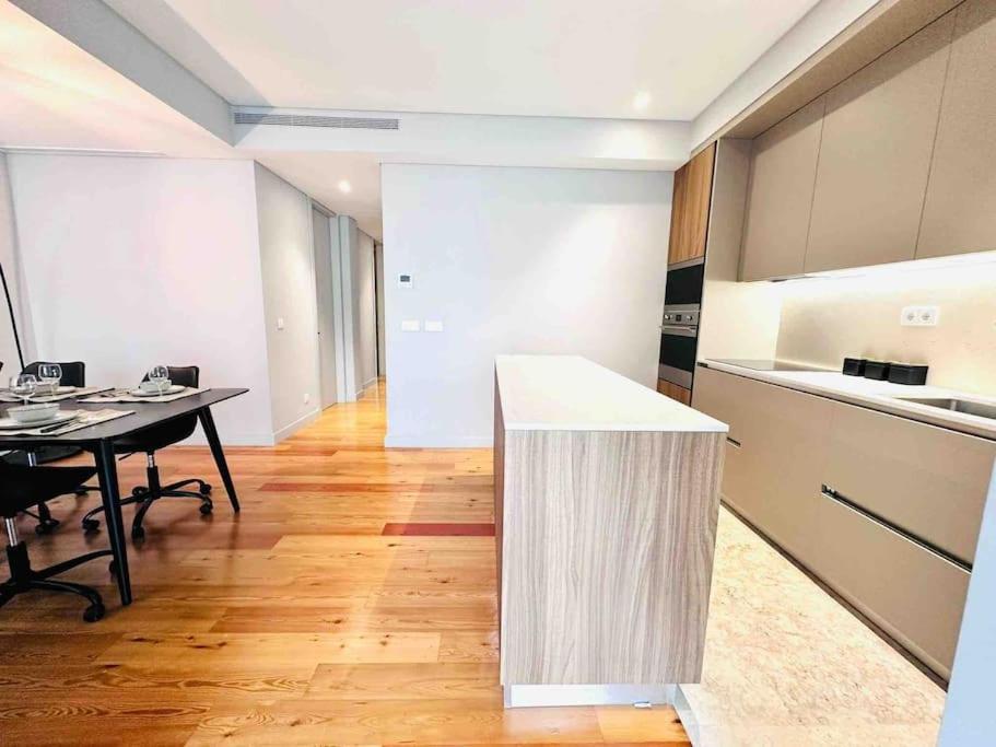 Lisbon Marques De Pombal Top Flat Great Locations City Center B Екстериор снимка